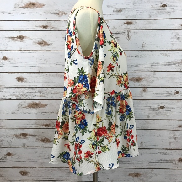 💐Floral Cold Shoulder Peplum Blouse by Bobeau - Picture 5 of 8